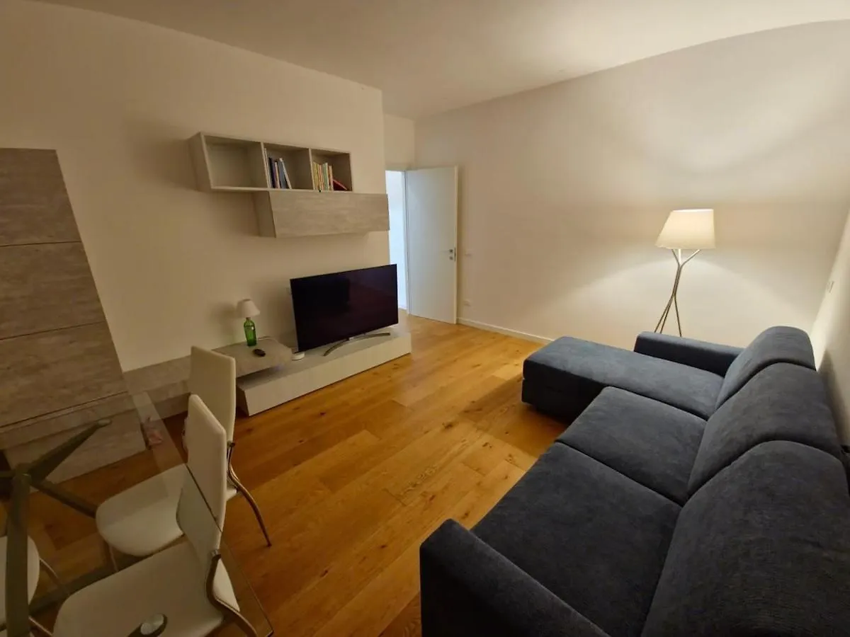 Lm House Suite - Pisa Center Apartmán