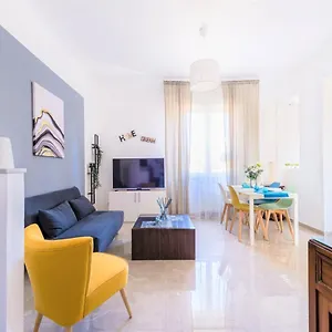 Apartament Hostly - Colorhome Midtown - Unique 3 With 3 Private Bathrooms, Piza