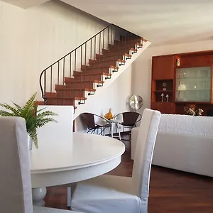 In Piazzetta Apartment